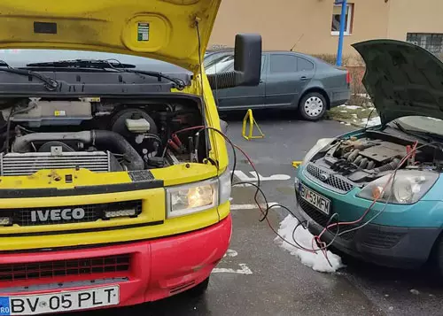 asistenta rutiera baterie